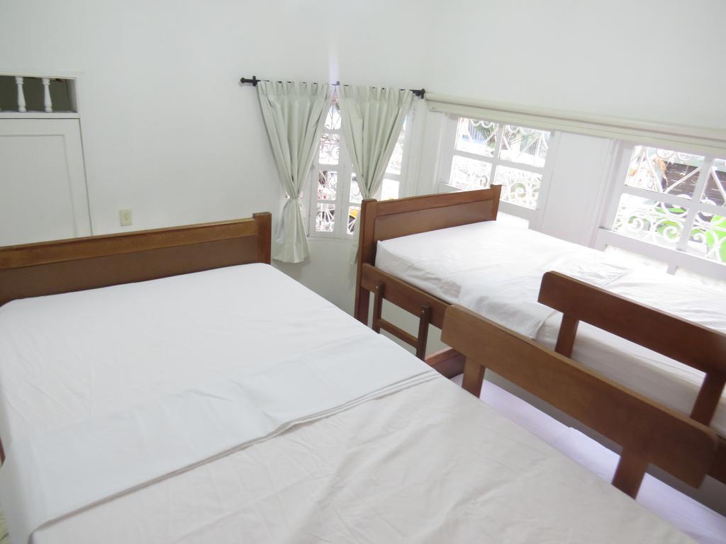 Hostal Casa Prado เมเดยิน ภายนอก รูปภาพ