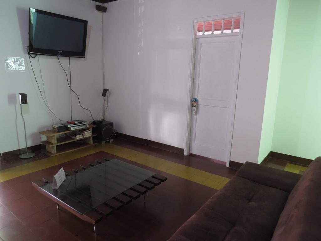Hostal Casa Prado เมเดยิน ภายนอก รูปภาพ