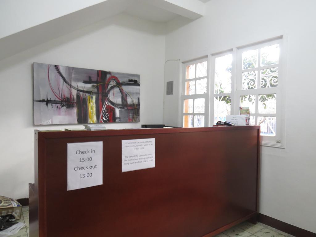 Hostal Casa Prado เมเดยิน ภายนอก รูปภาพ