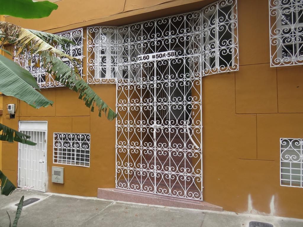 Hostal Casa Prado เมเดยิน ภายนอก รูปภาพ
